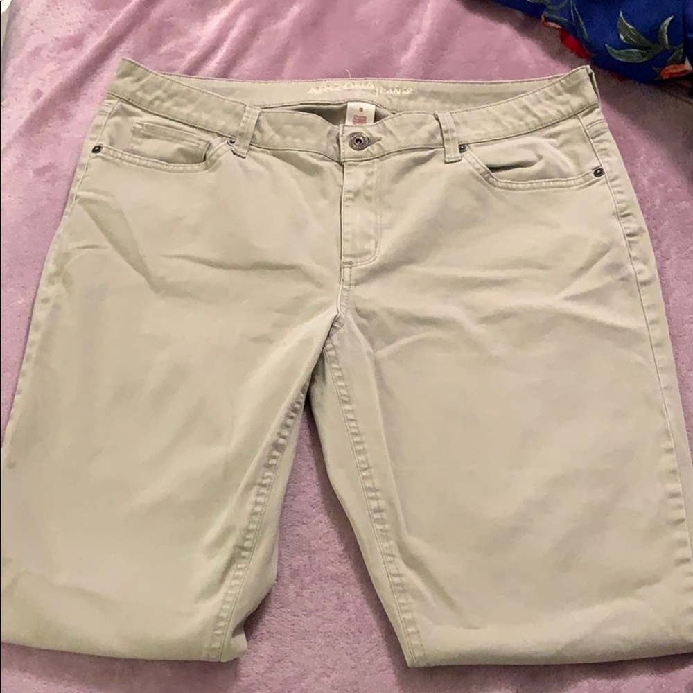 I am selling uniform pants.